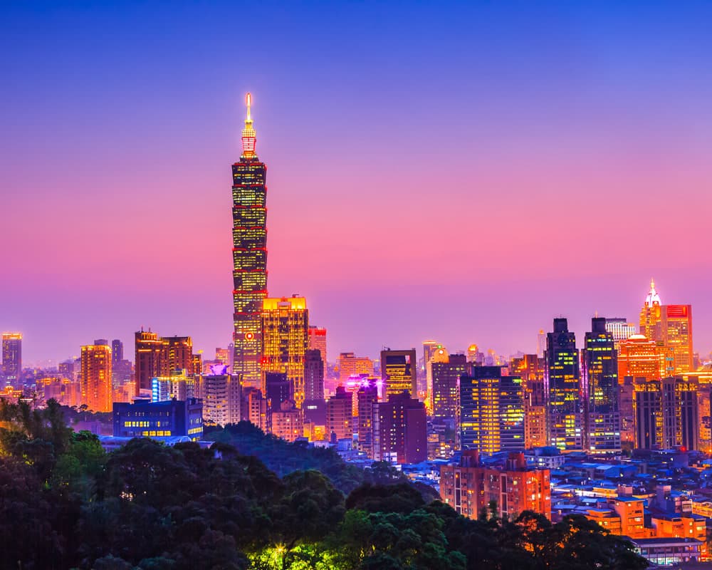 Taipei Essentials: Taipei 101 Views & Navigating with Taiwan EasyCard